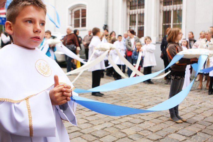 setki-jeleniogorzan-na-procesji-bozego-ciaa-foto-46762