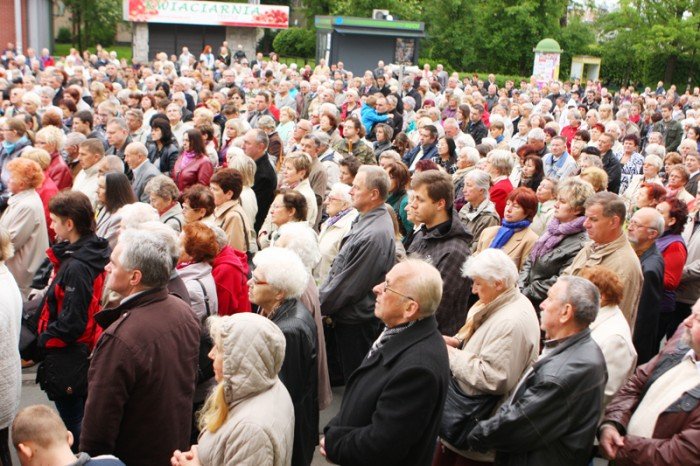 setki-jeleniogorzan-na-procesji-bozego-ciaa-foto-46762