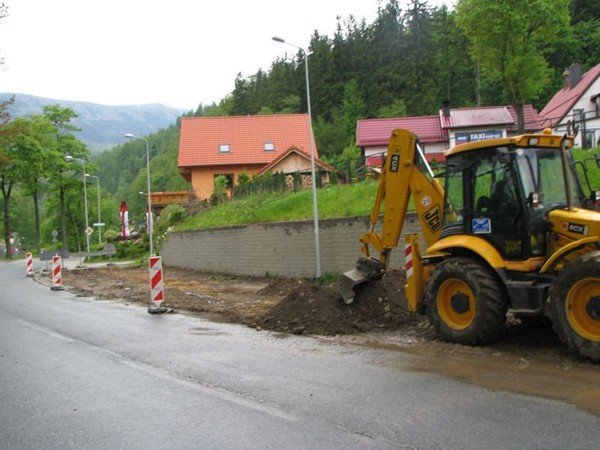 budowa-parkingu-i-remonty-ulic-pod-sniezka-foto-46780