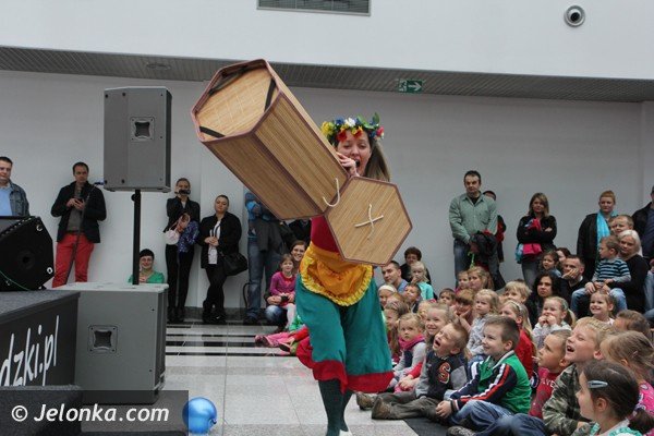 swieto-dzieci-w-pasazu-grodzkim-ale-bya-zabawa-foto-46789