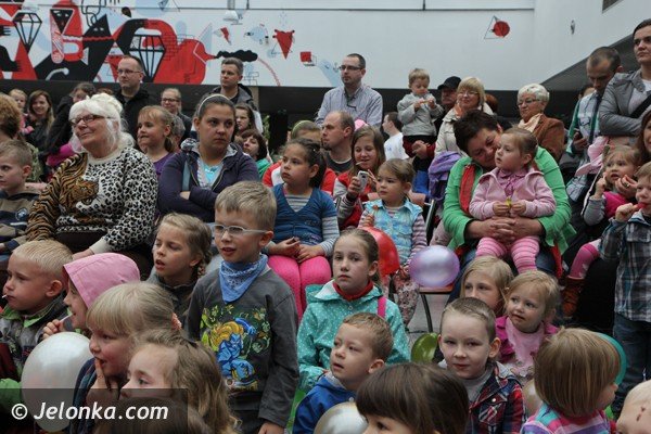 swieto-dzieci-w-pasazu-grodzkim-ale-bya-zabawa-foto-46789