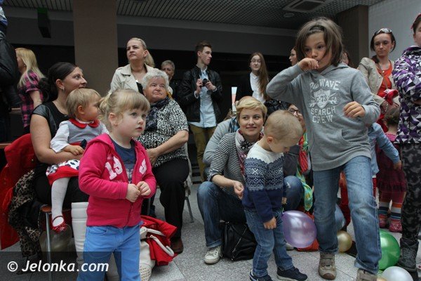 swieto-dzieci-w-pasazu-grodzkim-ale-bya-zabawa-foto-46789