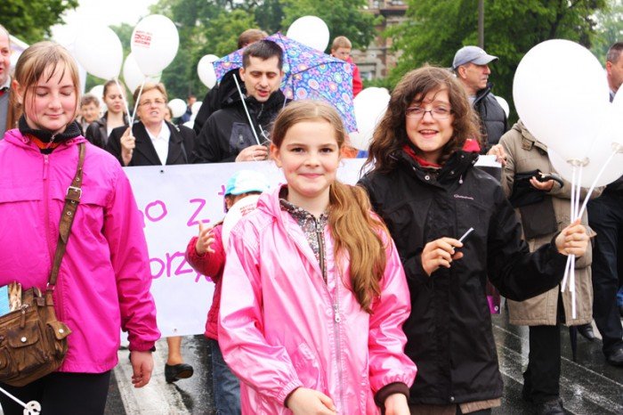 marsz-dla-zycia-i-rodziny-w-jeleniej-gorze-foto-46804