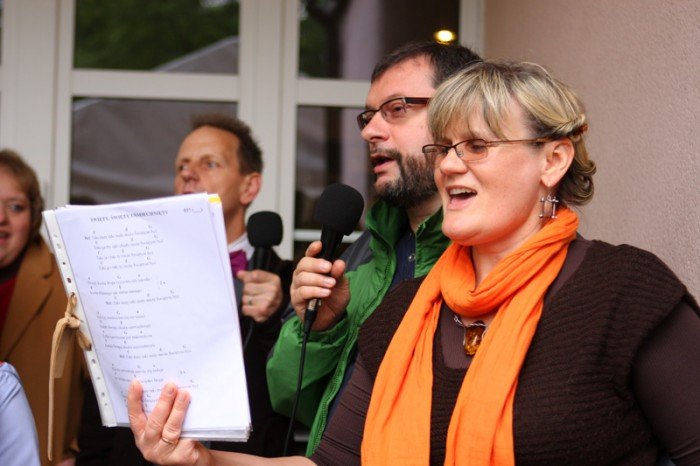 marsz-dla-zycia-i-rodziny-w-jeleniej-gorze-foto-46804