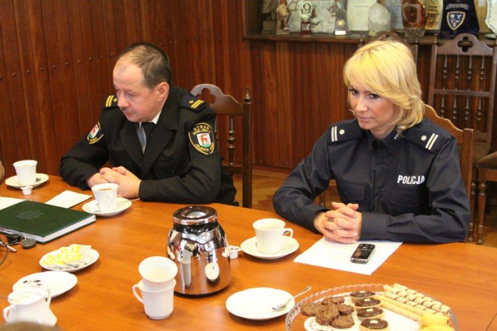 wiecej-patroli-dzieki-porozumieniu-policji-i-strazy-miejskiej-foto-46807