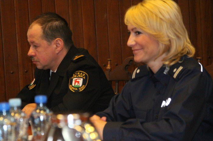 wiecej-patroli-dzieki-porozumieniu-policji-i-strazy-miejskiej-foto-46807