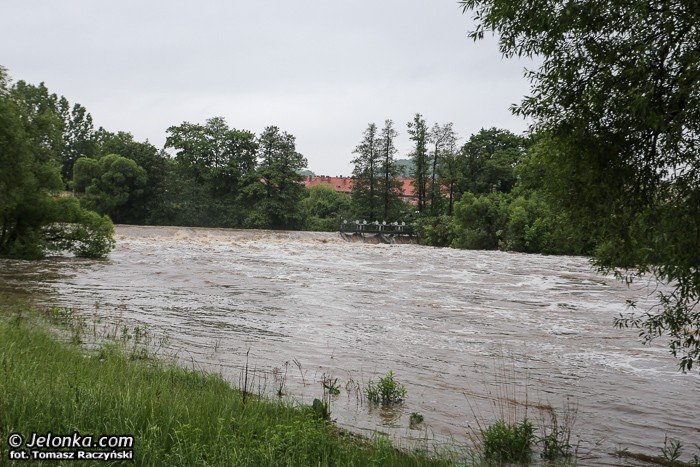 wody-w-jeleniej-gorze-opadaja-gorzej-jest-w-powiecie-foto-46811