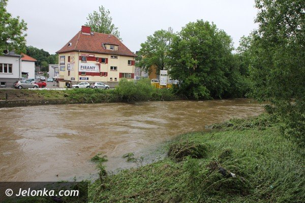 wody-w-rzekach-opadaja-ale-ida-burze-foto-46833