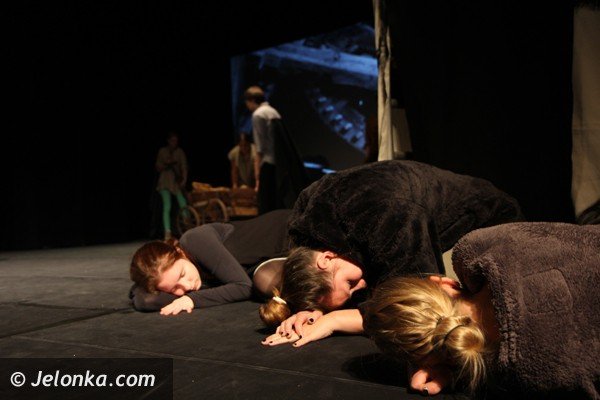 uczniowie-zeroma-graja-w-teatrze-modziezy-trzech-krajow-foto-46865
