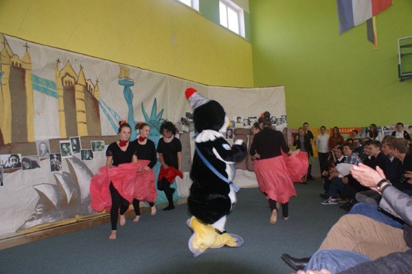 uczniowie-spod-szrenicy-pokazali-swoje-talenty-foto-46887