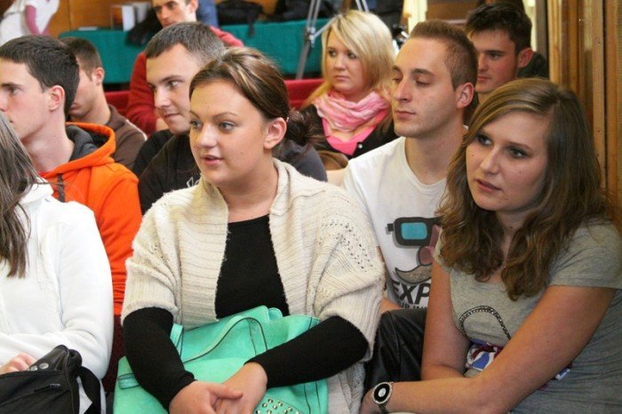 mnich-buddyjski-w-ekonomie-foto-46912