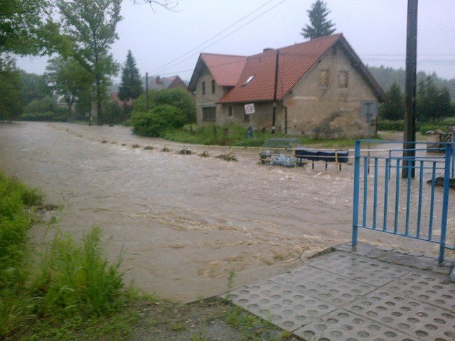 po-ulewie-znowu-zalania-podtopienia-i-ludzkie-dramaty-foto-46933