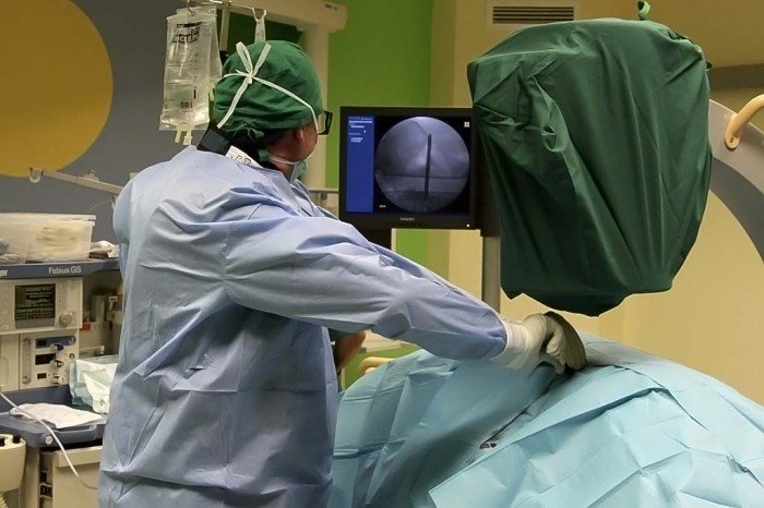 maoinwazyjne-operacje-w-neurochirurgii-kregosupa-46944