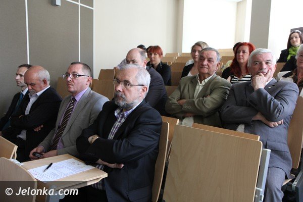 dokad-ma-zmierzac-jelenia-gora-o-tym-bya-debata-foto-47009