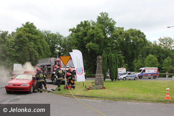 wybuch-samochodu-w-cieplicach-pokaz-ratownictwa-foto-47057