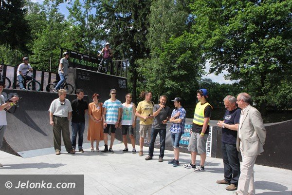 ostra-jazda-na-otwarciu-skateparku-w-cieplicach-foto-47066