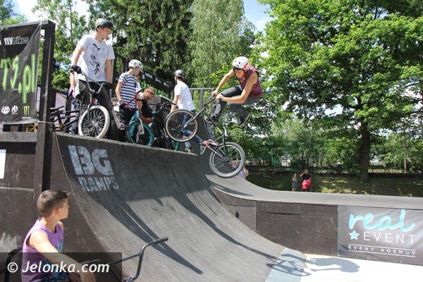 ostra-jazda-na-otwarciu-skateparku-w-cieplicach-foto-47066