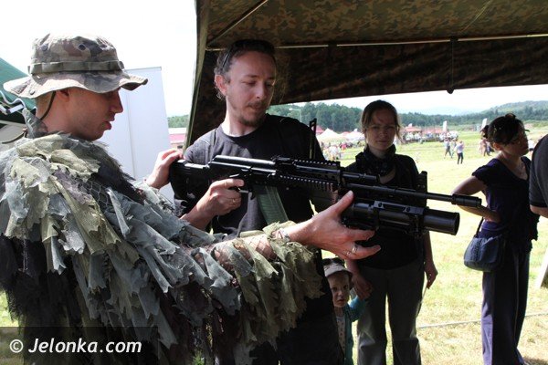 piknik-militarny-przyciagna-tumy-foto-47072
