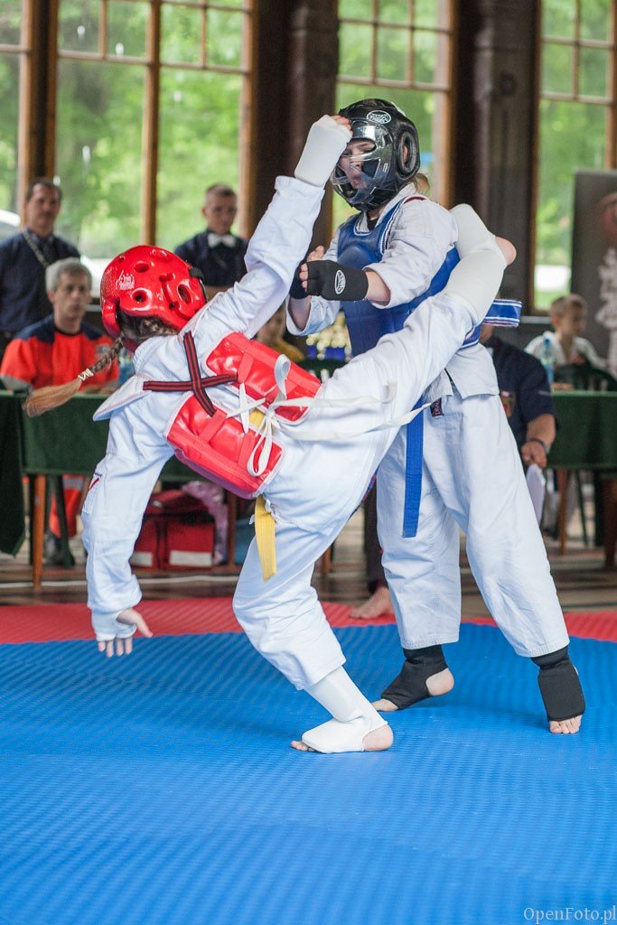 kolejny-sukces-jeleniogorskich-karatekow-foto-47073