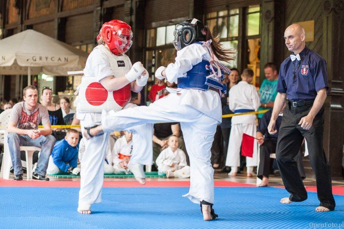 kolejny-sukces-jeleniogorskich-karatekow-foto-47073