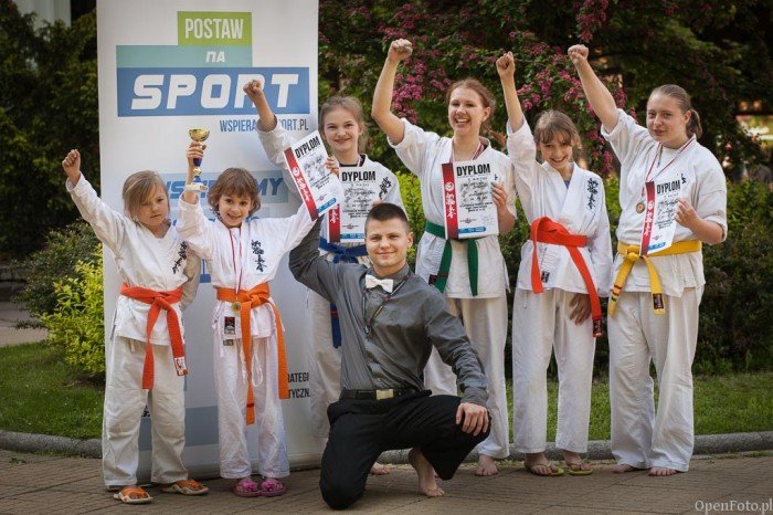 kolejny-sukces-jeleniogorskich-karatekow-foto-47073