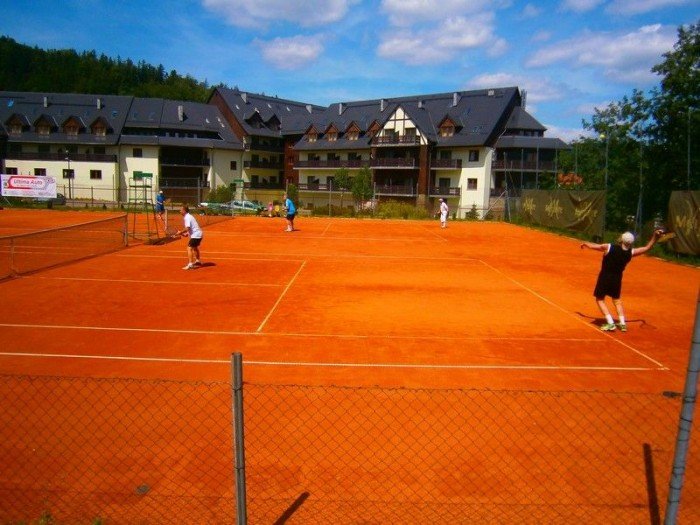 tenisowe-zmagania-w-karpaczu-i-sciegnach-47114