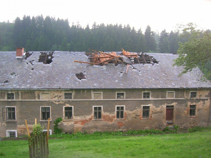 traba-powietrzna-w-chrosnicy-trwa-liczenie-strat-aktualizacja-foto-47124