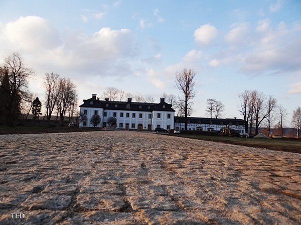 najadniejsze-i-najbrzydsze-budynki-w-dawnym-jeleniogorskim-47155