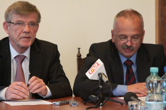miejsca-pracy-dla-modych-prymusow-foto-47232