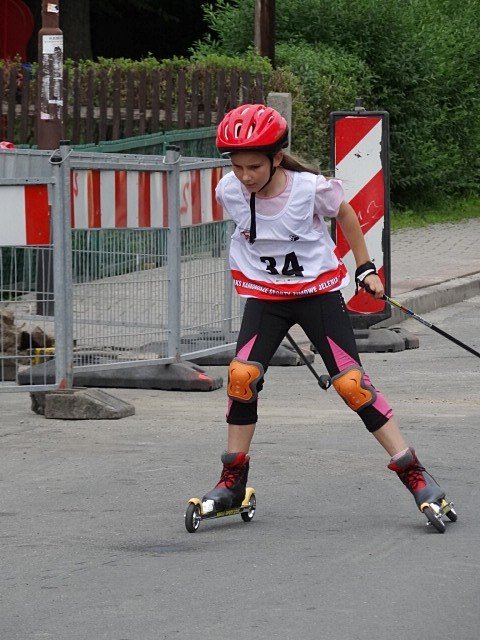 sportowe-zmagania-najmodszych-na-dni-sobieszowa-foto-47233