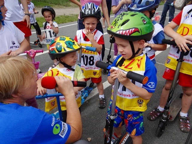 sportowe-zmagania-najmodszych-na-dni-sobieszowa-foto-47233
