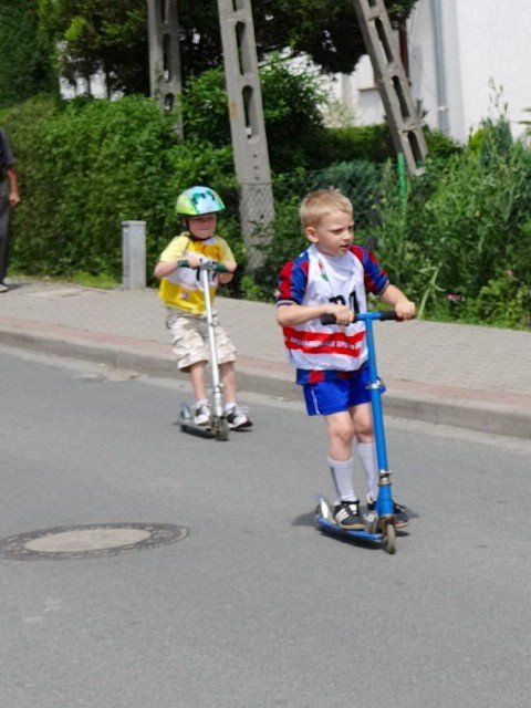 sportowe-zmagania-najmodszych-na-dni-sobieszowa-foto-47233