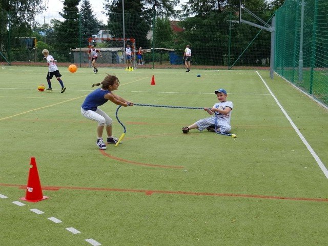 sportowe-zmagania-najmodszych-na-dni-sobieszowa-foto-47233