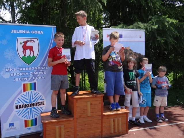 sportowe-zmagania-najmodszych-na-dni-sobieszowa-foto-47233