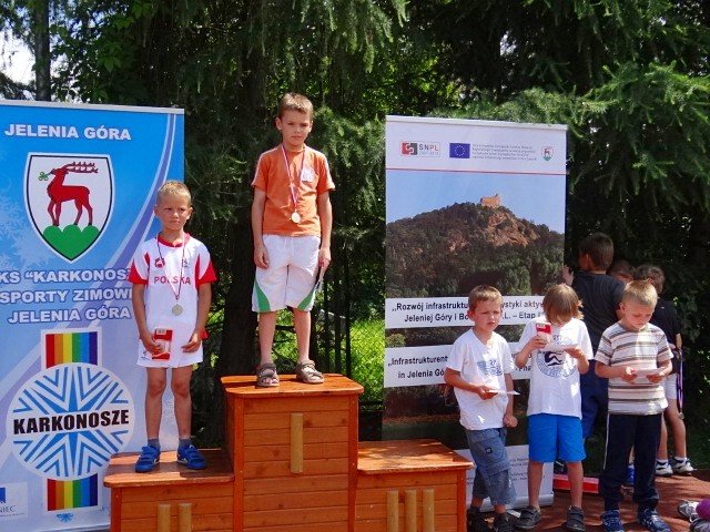 sportowe-zmagania-najmodszych-na-dni-sobieszowa-foto-47233