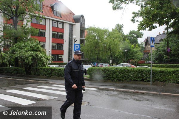 bomba-w-jeleniogorskiej-prokuraturze-takie-faszywe-alarmy-byy-dzis-w-caej-polsce-aktualizacja-foto-47241