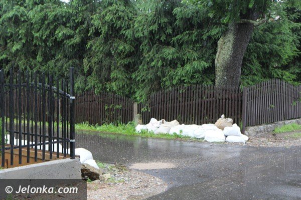 znow-wezbray-rzeki-i-potoki-jest-groznie-foto-47242