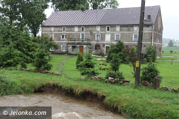 znow-wezbray-rzeki-i-potoki-jest-groznie-foto-47242