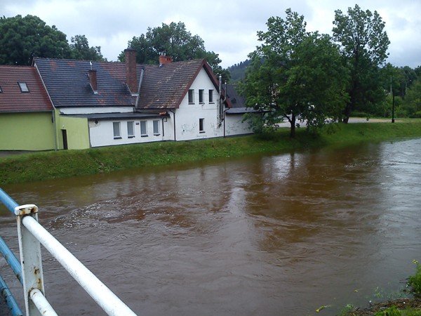 wody-jeszcze-wysokie-ale-juz-opadaja-zagrozenie-mija-foto-47266