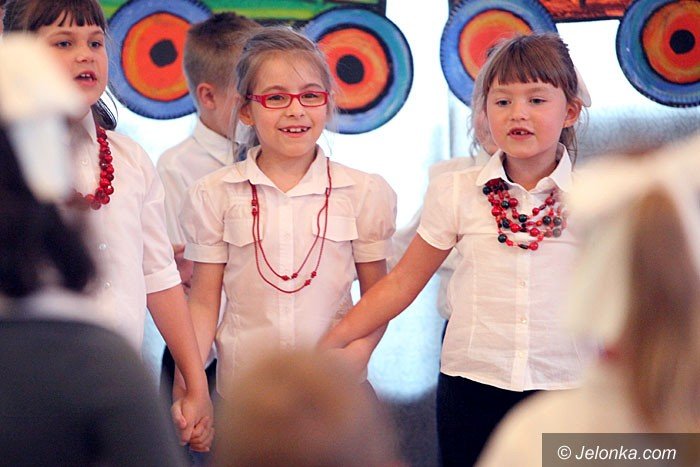 piekna-uroczystosc-w-okraglaczku-foto-47290