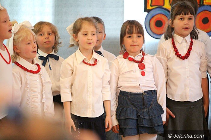 piekna-uroczystosc-w-okraglaczku-foto-47290