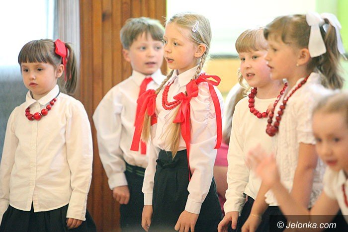 piekna-uroczystosc-w-okraglaczku-foto-47290