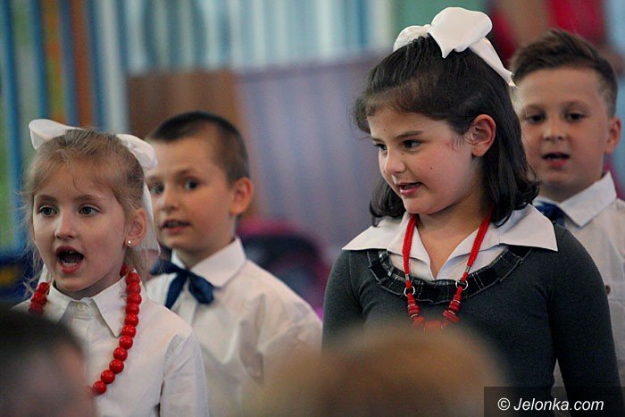 piekna-uroczystosc-w-okraglaczku-foto-47290