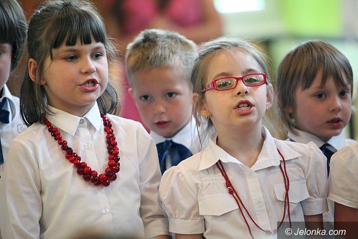 piekna-uroczystosc-w-okraglaczku-foto-47290