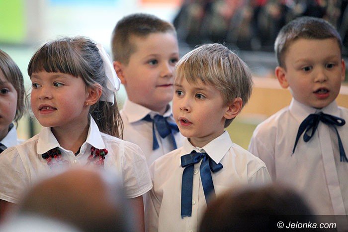 piekna-uroczystosc-w-okraglaczku-foto-47290