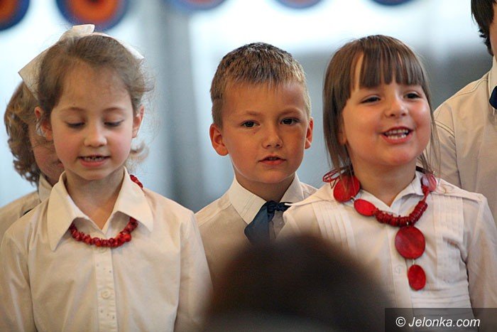 piekna-uroczystosc-w-okraglaczku-foto-47290