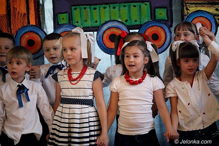 piekna-uroczystosc-w-okraglaczku-foto-47290