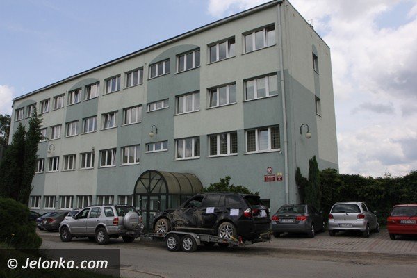 manifest-syna-samobojcy-przed-jeleniogorska-skarbowka-foto-47295