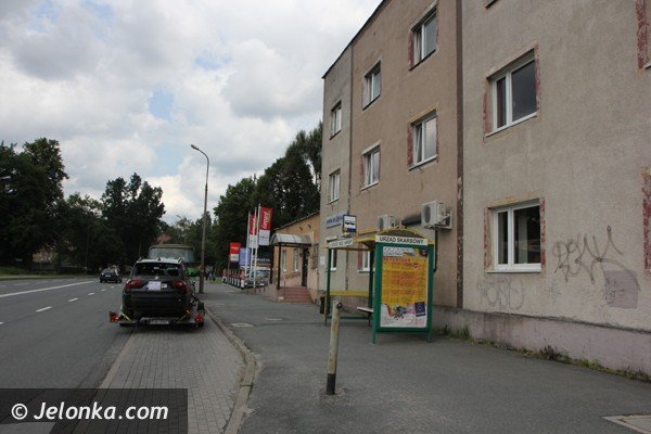 manifest-syna-samobojcy-przed-jeleniogorska-skarbowka-foto-47295