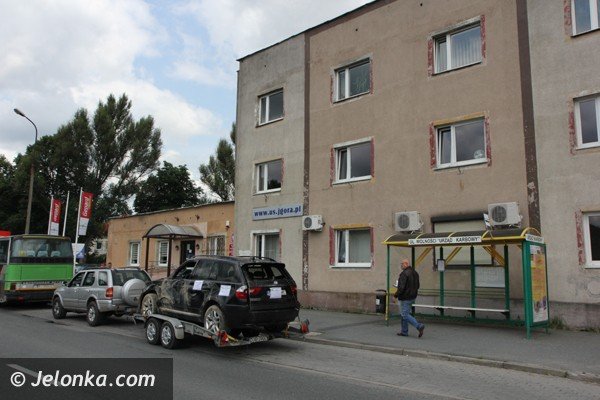 manifest-syna-samobojcy-przed-jeleniogorska-skarbowka-foto-47295